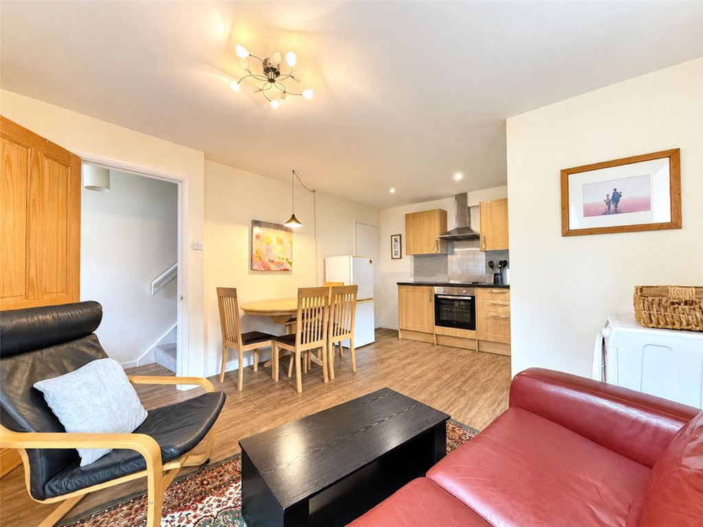 Property photo 2 of 11 Picture No. 04