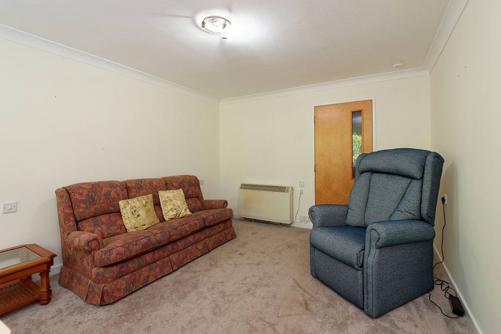 Property photo 3 of 17