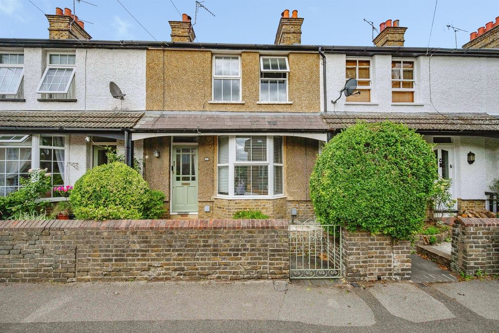 Property photo 1 of 18