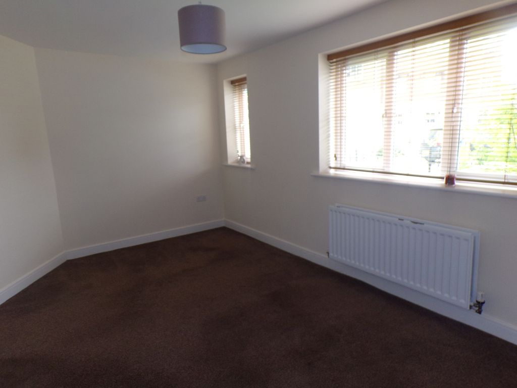 Property photo 3 of 5 Lounge