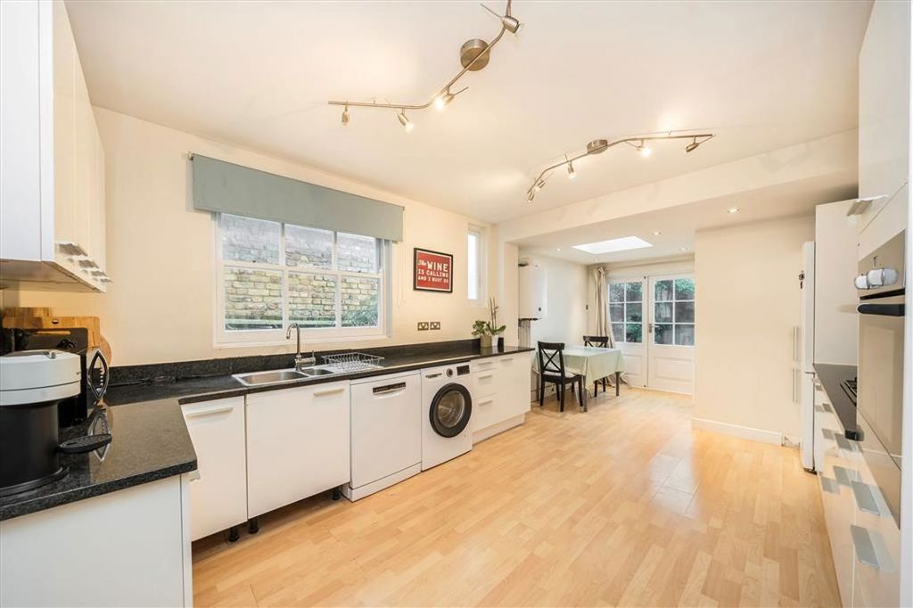 Property photo 3 of 9