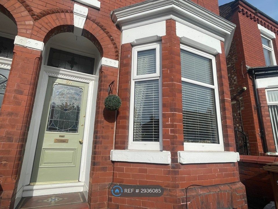 Property photo 2 of 18