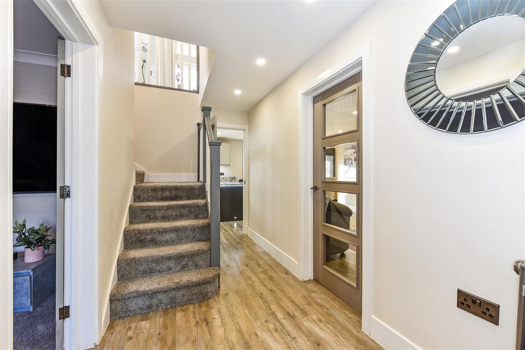 Property photo 3 of 24 Sketch_Ph14_5640330.Jpg