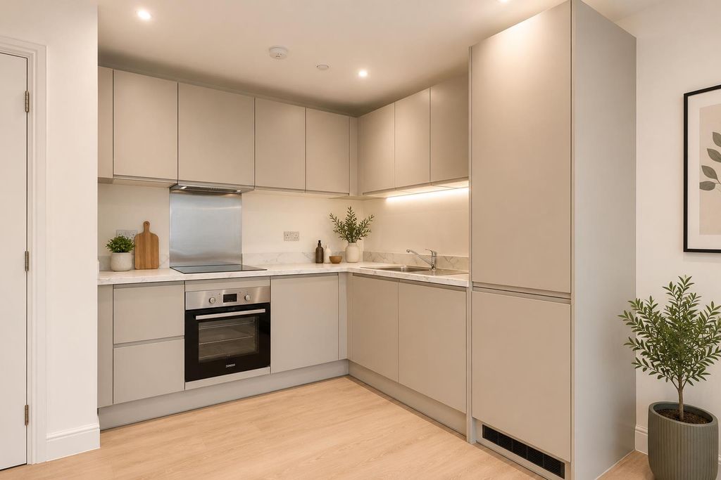 Property photo 2 of 6 Kitchen