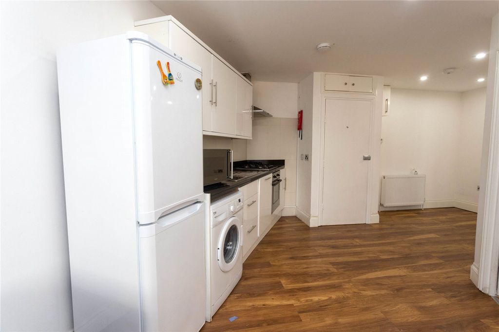 Property photo 2 of 6 Picture No. 04