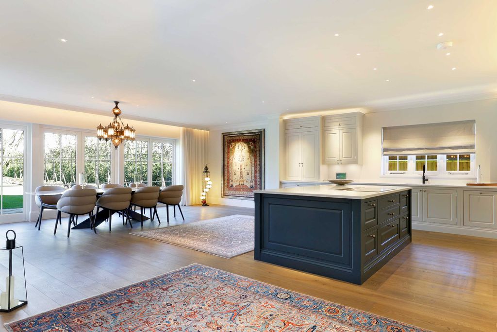 Property photo 3 of 23