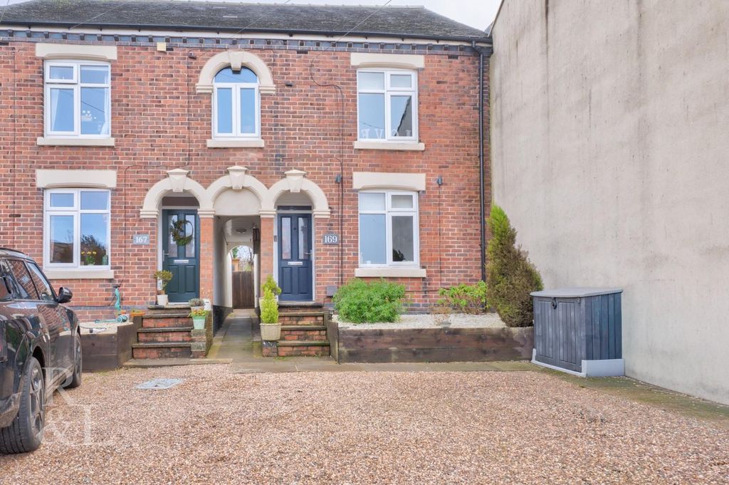 Property photo 1 of 31 169 Occupation Road (21).Jpg