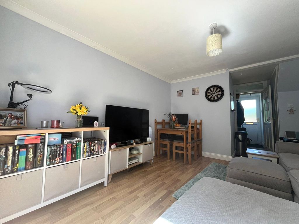 Property photo 3 of 11 Picture No. 08