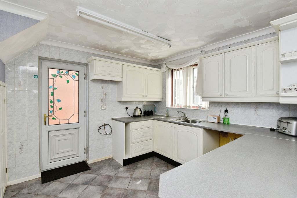 Property photo 2 of 19 Pbox-Img.Jpg