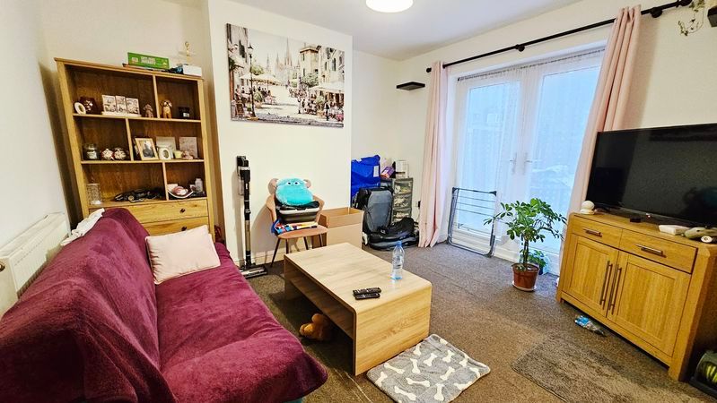 Property photo 3 of 11 Photo 5