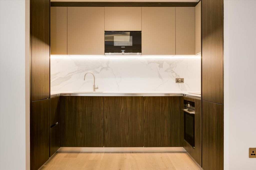 Property photo 3 of 14 Image