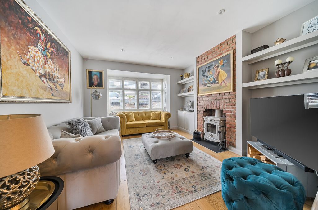 Property photo 3 of 19 1407391-16-6980c7...
