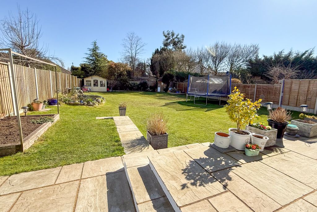 Property photo 1 of 19 Rear Garden