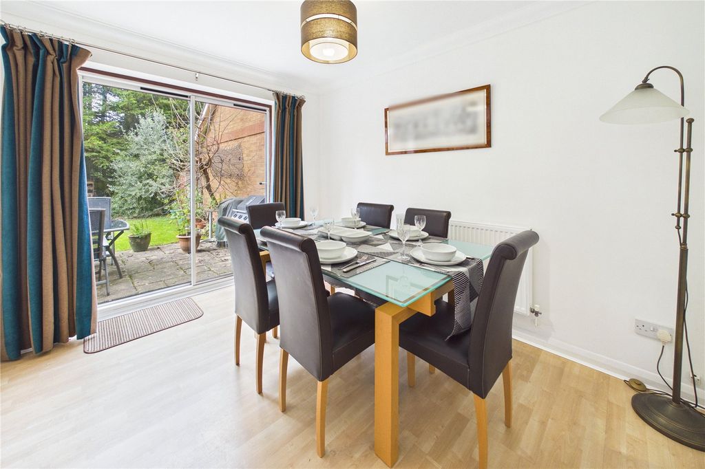 Property photo 3 of 21 Dining Room