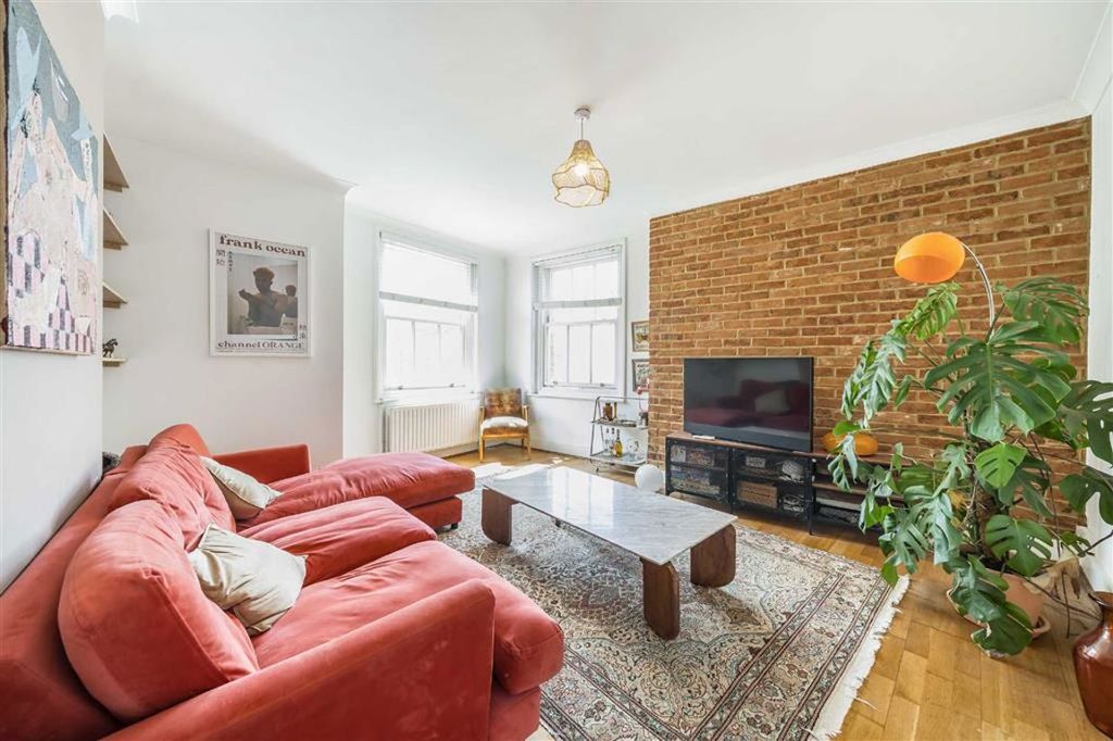Property photo 2 of 7