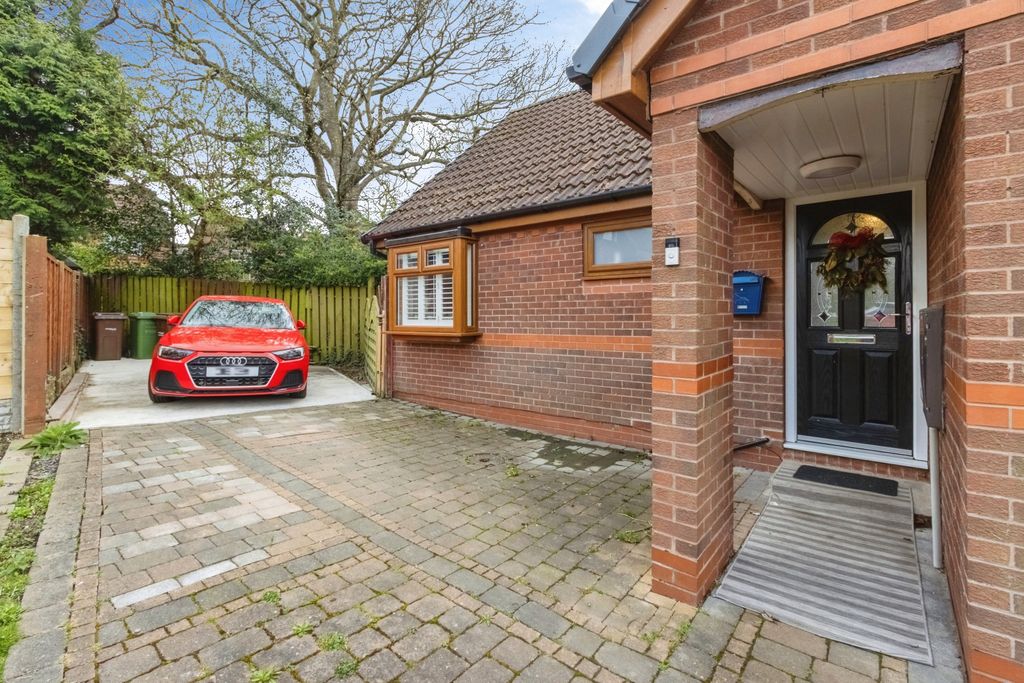 Additional image 17 of 2 bed detached bungalow for saleLakeland Way, Wakefield WF2