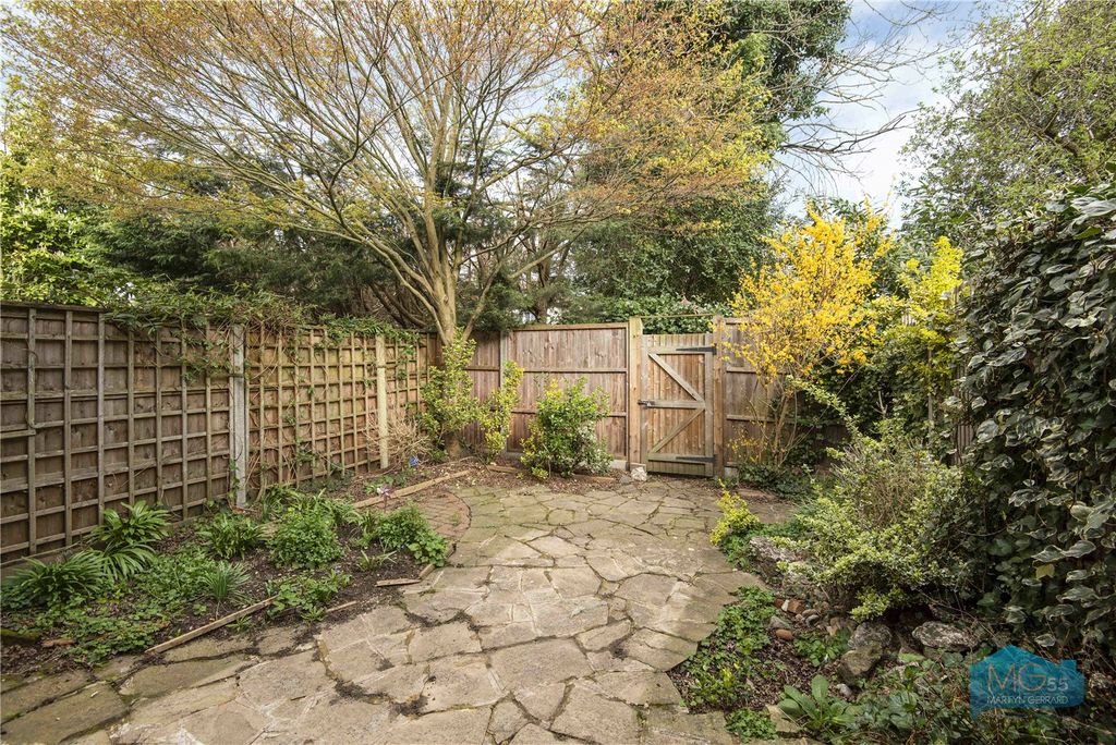 Property photo 3 of 8 Picture No. 20