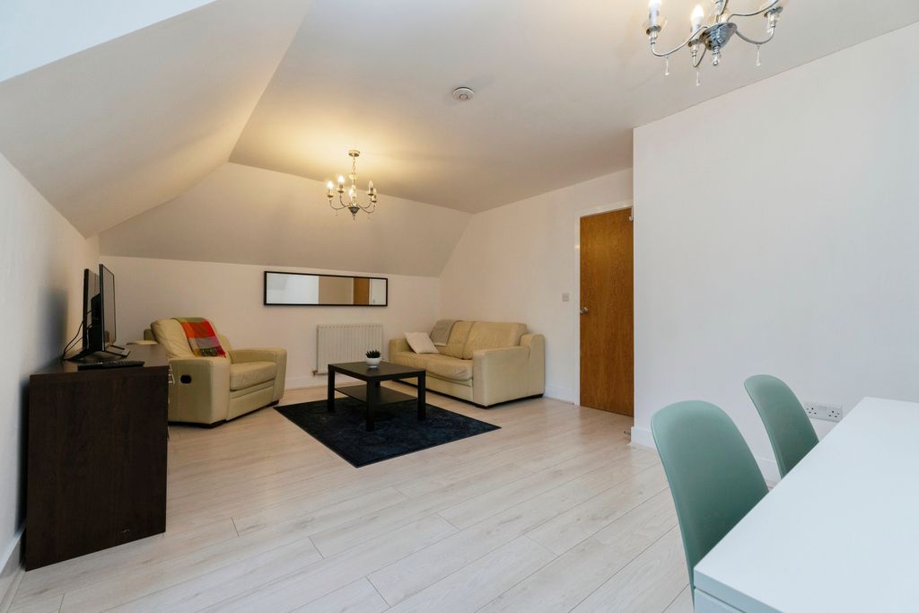 Property photo 2 of 15 Reception Room