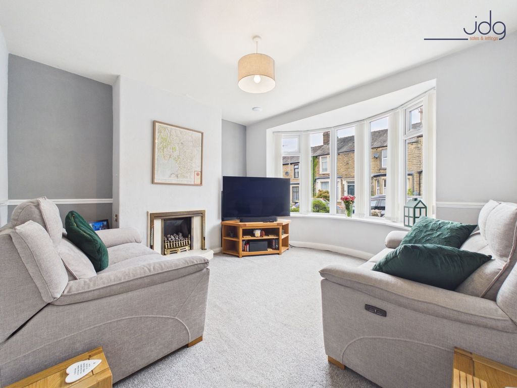 Property photo 3 of 14 Cosy Lounge
