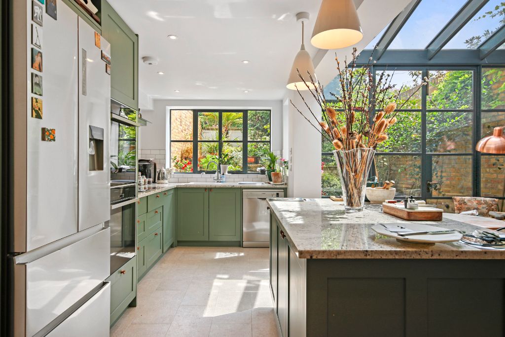 Property photo 2 of 12 Image