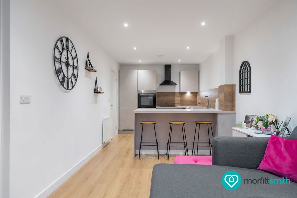 Property photo 3 of 26