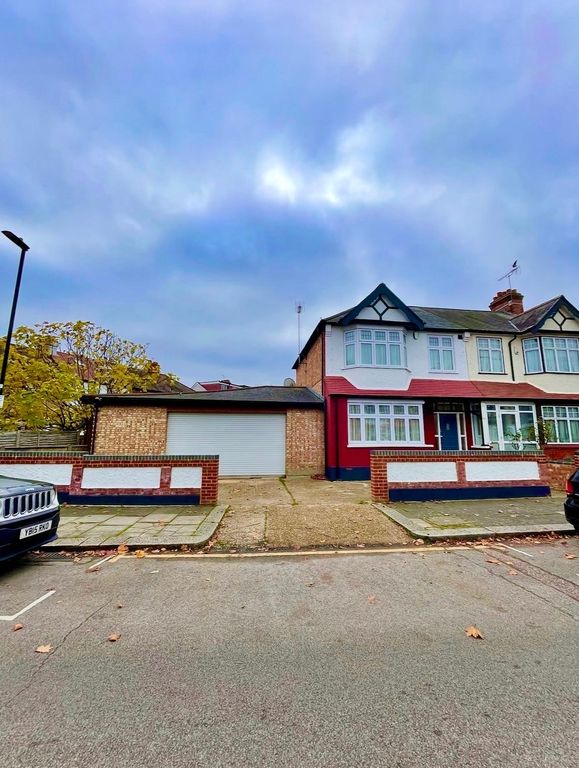 Property photo 1 of 11