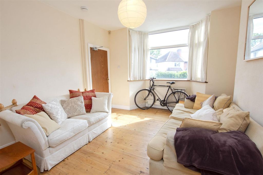 Property photo 1 of 10 Approach