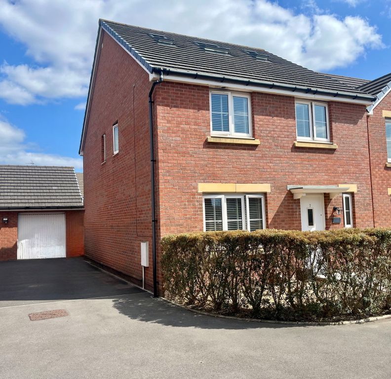 Property photo 1 of 25