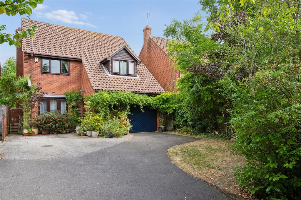Property photo 1 of 21 Paradise, Newton Longville