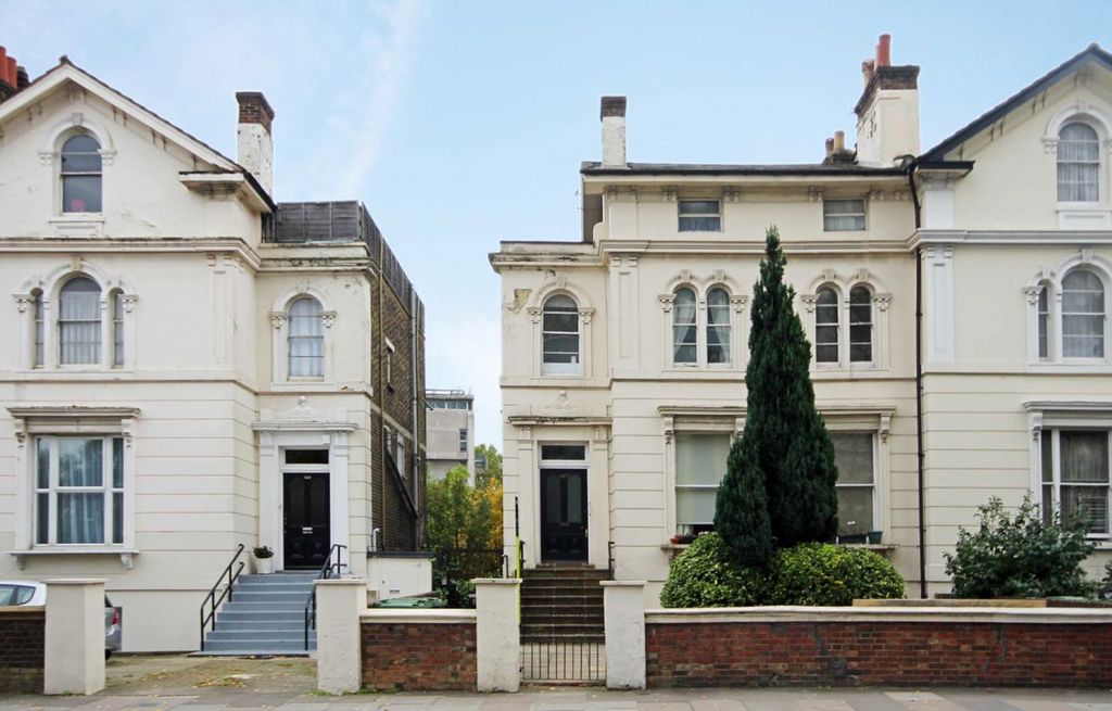 Property photo 1 of 4