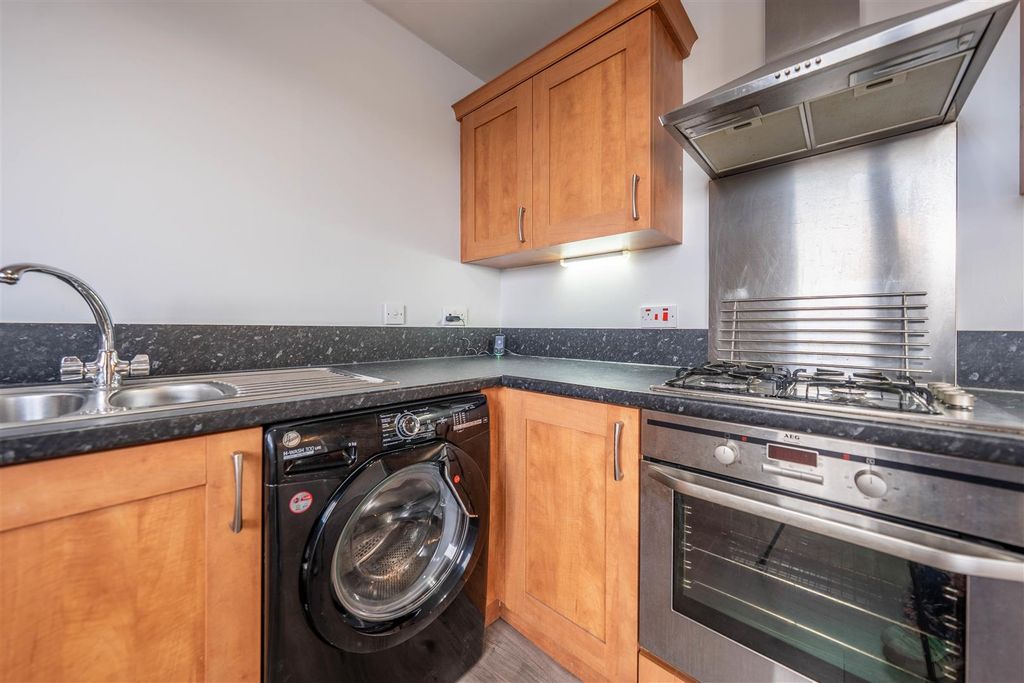 Property photo 3 of 24 Dsc01070-Hdr.Jpg