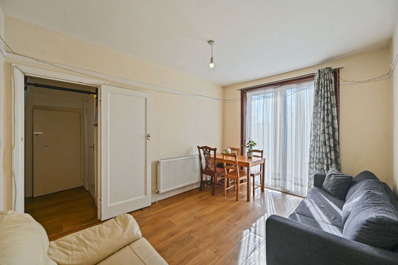 Property photo 3 of 11 Photo 11