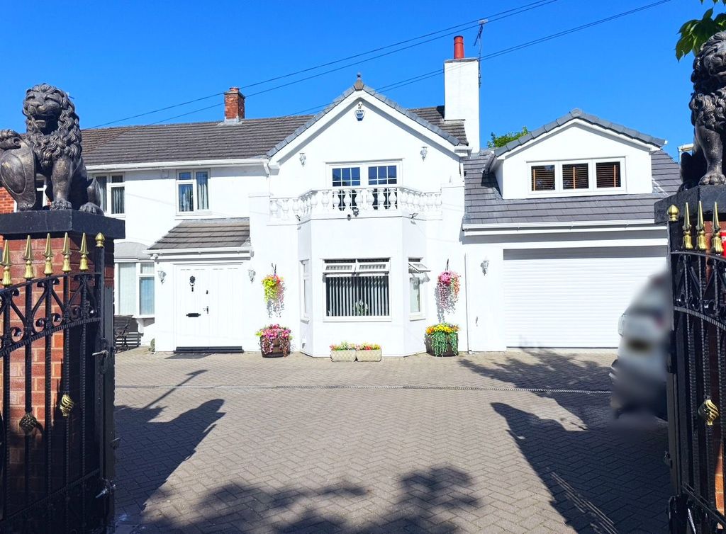 Property photo 1 of 30