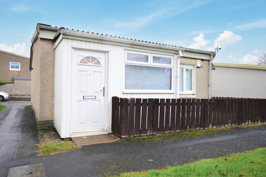 Property photo 1 of 15 2 Bed Bungalow For Sale Forest Drive, Bothwell G71