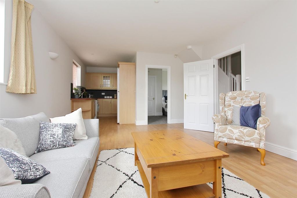 Property photo 3 of 16 Annex Spring Meadows (9).Jpg