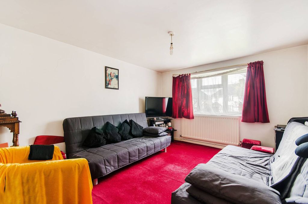 Property photo 1 of 5