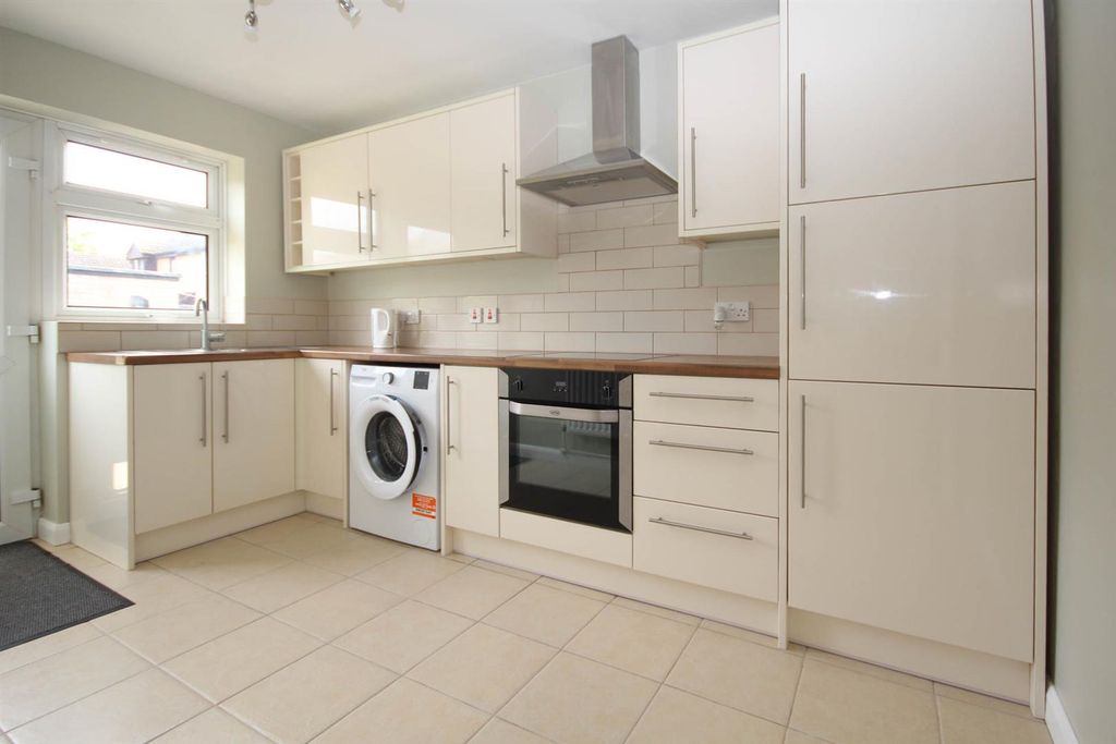 Property photo 2 of 10 Img_4966.Jpg