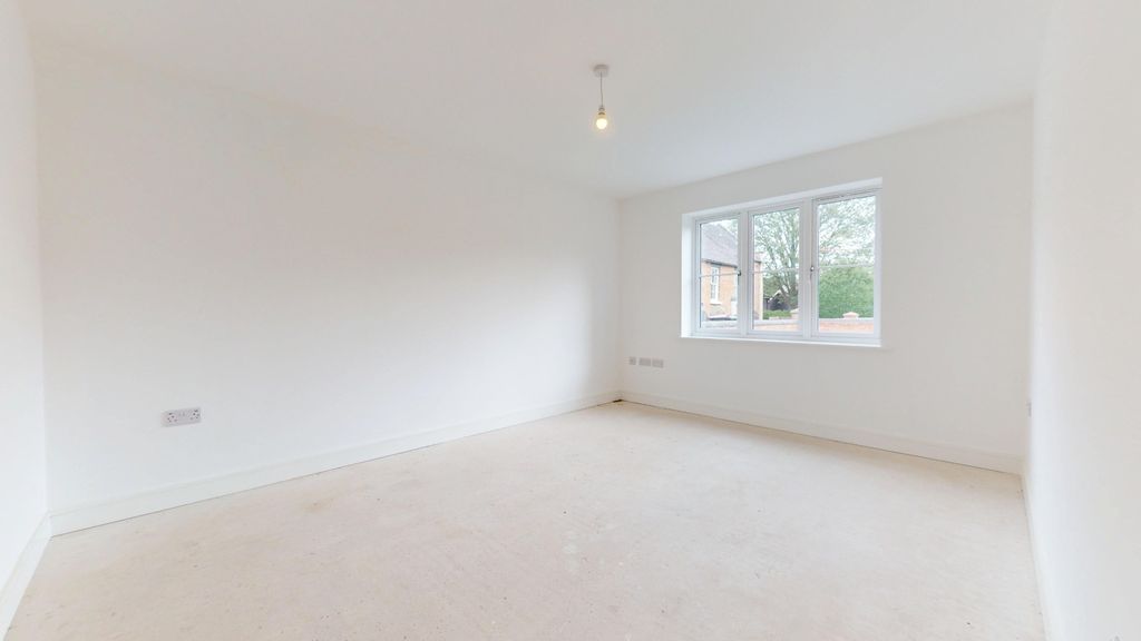 Property photo 3 of 22 3189454