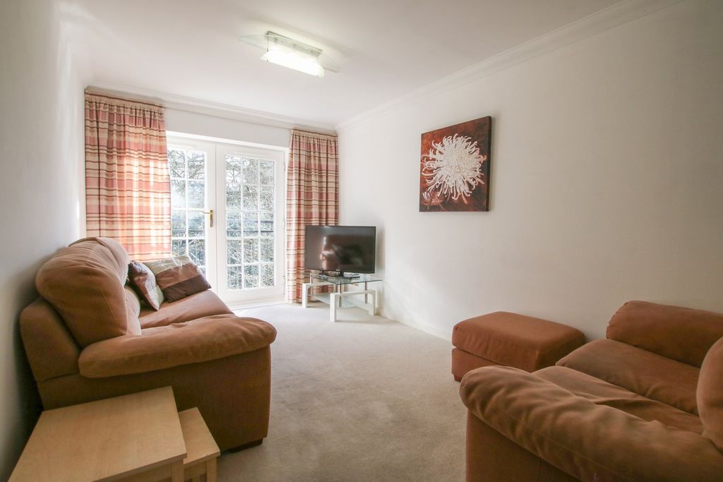 Property photo 3 of 14