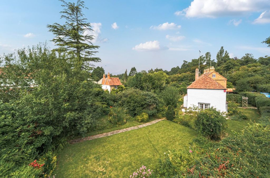 Property photo 3 of 26 1330199 (8)E.Jpg