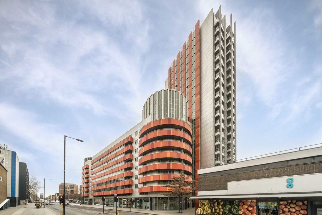 Property photo 1 of 6