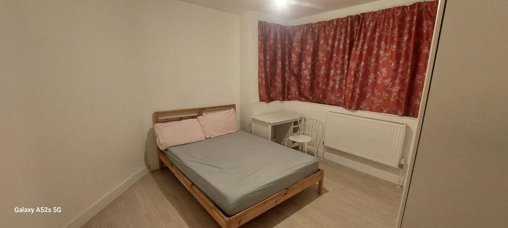 Property photo 1 of 3