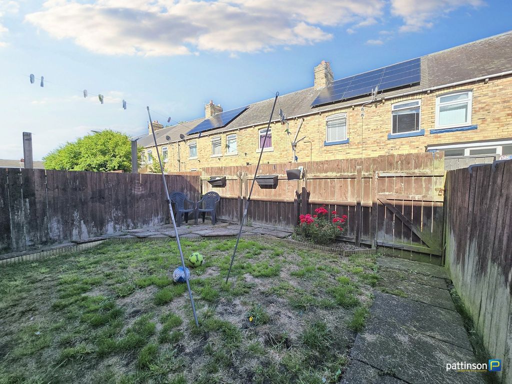 Property photo 2 of 12