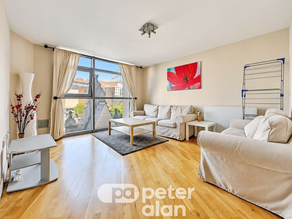 Property photo 3 of 10