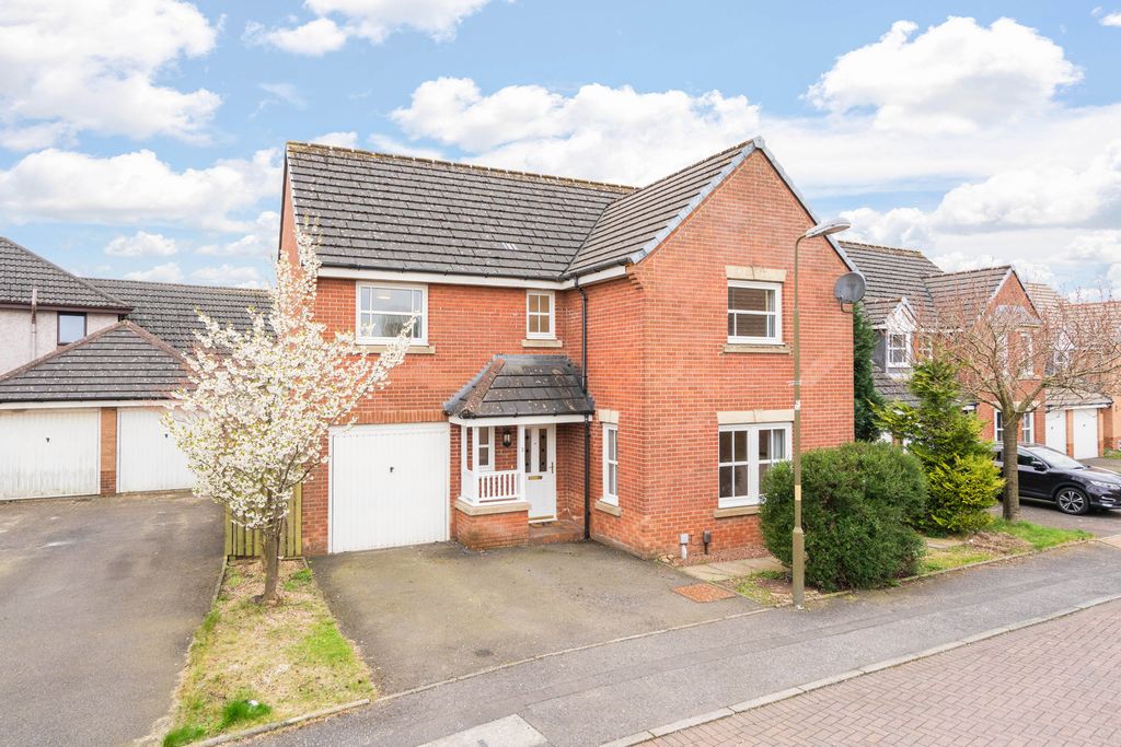 Property photo 1 of 23 3 Marjory Place 01