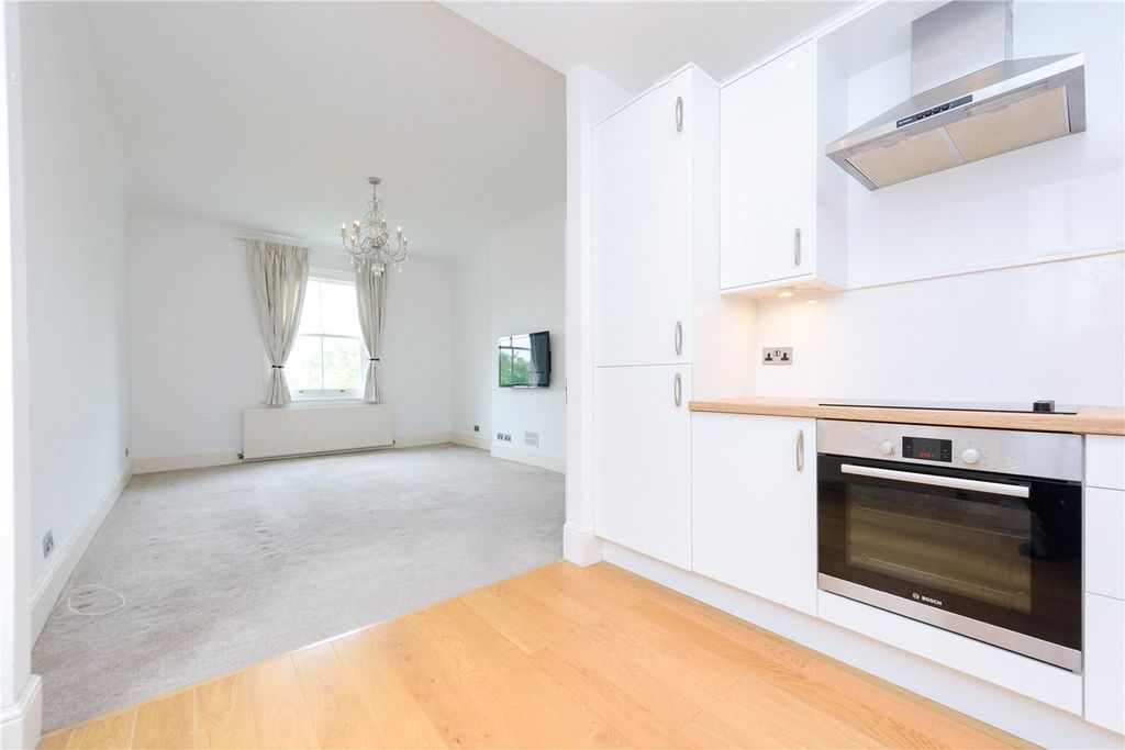 Property photo 3 of 9 Picture No. 12