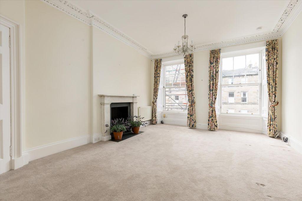 Property photo 2 of 15 Image