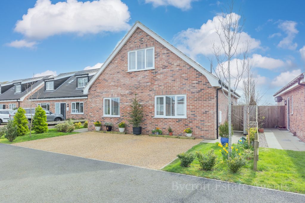 Property photo 1 of 24