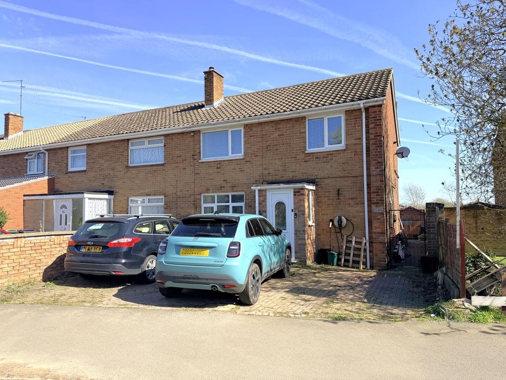 Property photo 1 of 15 Front (Exterior)