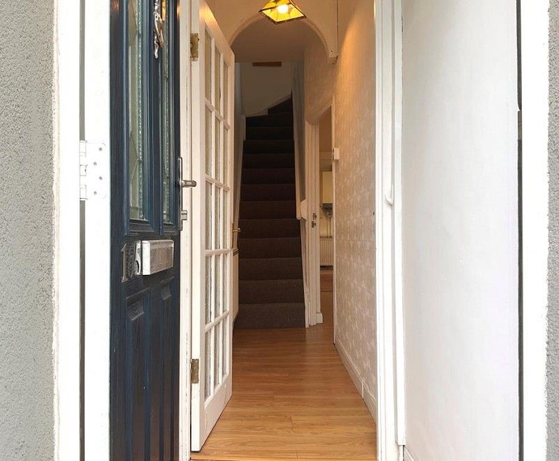 Property photo 2 of 25 Entrance Hall
